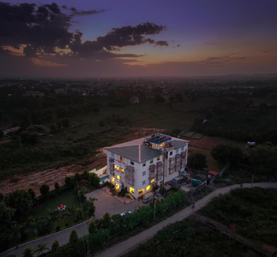 Welcomheritage Mount Valley Resort Ranthambore ซาวาย มาโดปูร์ ภายนอก รูปภาพ