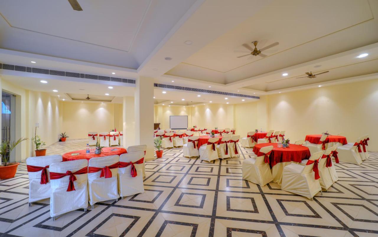 Welcomheritage Mount Valley Resort Ranthambore ซาวาย มาโดปูร์ ภายนอก รูปภาพ