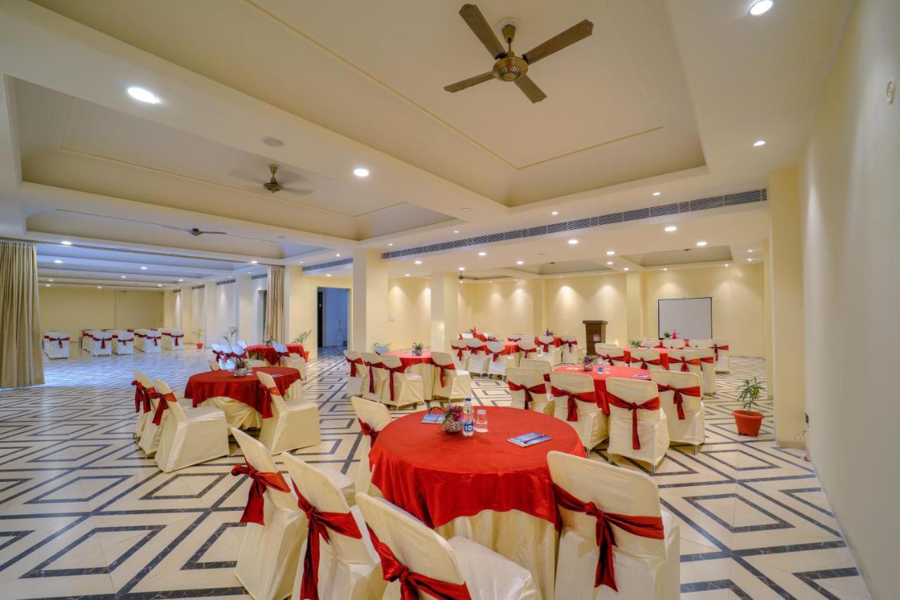 Welcomheritage Mount Valley Resort Ranthambore ซาวาย มาโดปูร์ ภายนอก รูปภาพ