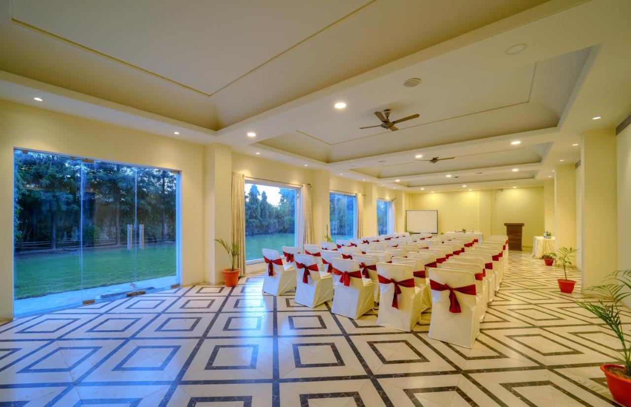 Welcomheritage Mount Valley Resort Ranthambore ซาวาย มาโดปูร์ ภายนอก รูปภาพ