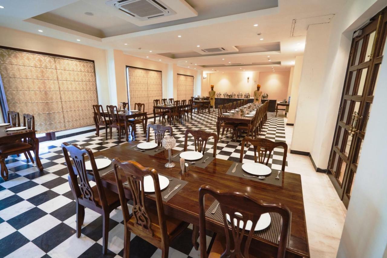 Welcomheritage Mount Valley Resort Ranthambore ซาวาย มาโดปูร์ ภายนอก รูปภาพ
